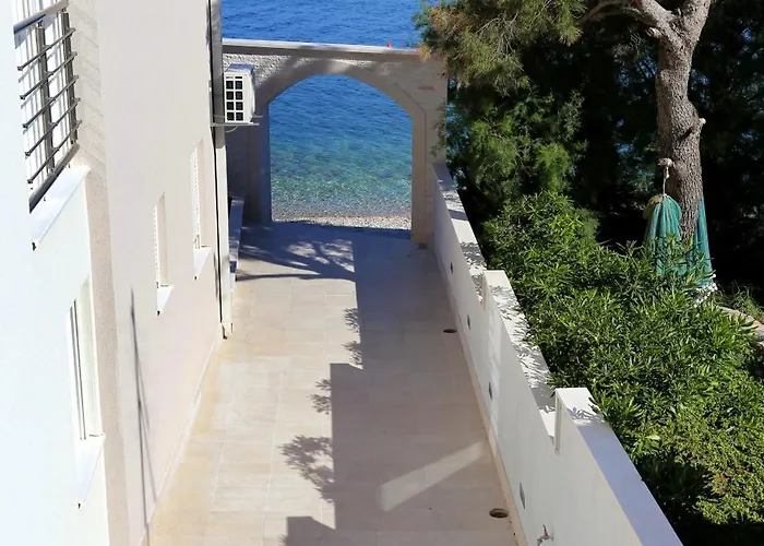 By The Sea Klek, Neretva Delta - Usce Neretve - 10031 * Klek