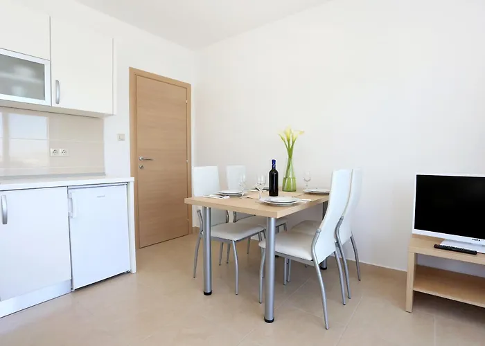 By The Sea Klek, Neretva Delta - Usce Neretve - 10031 * Klek