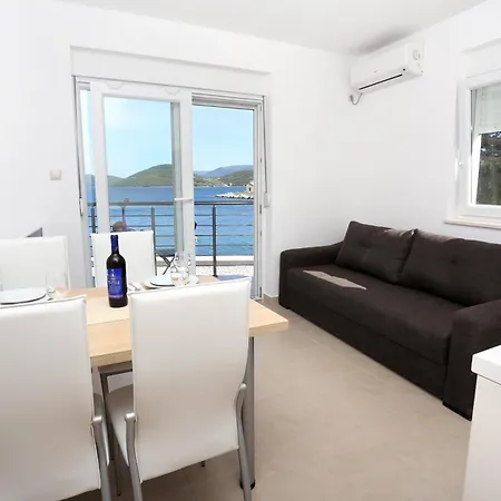 By The Sea Klek, Neretva Delta - Usce Neretve - 10031