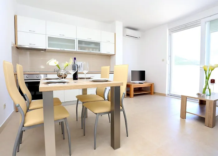 Apartment By The Sea Klek, Neretva Delta - Usce Neretve - 10031 *