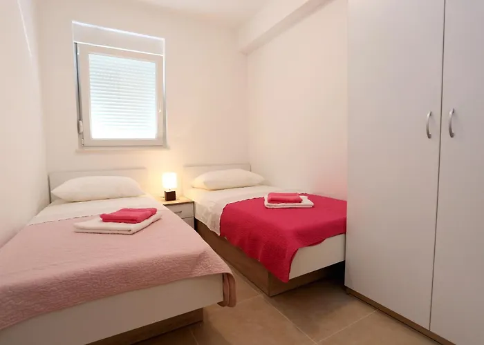 By The Sea Klek, Neretva Delta - Usce Neretve - 10031 * Klek